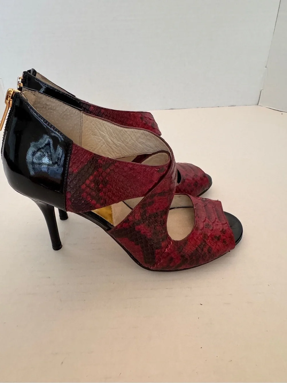Michael Michael Kors Women 8M Berkley T-Straps Red Leather Snakeskin Heels Pumps